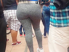 Big thick ass latina in grey leggins on street