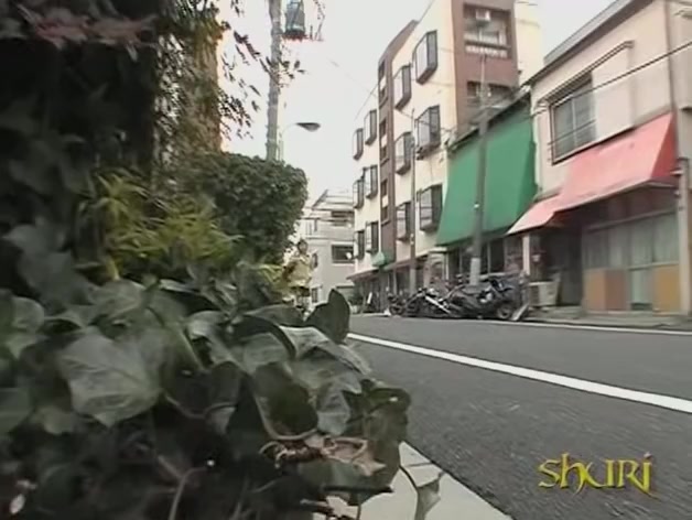 Asian girl gets her pants sharked in the street 