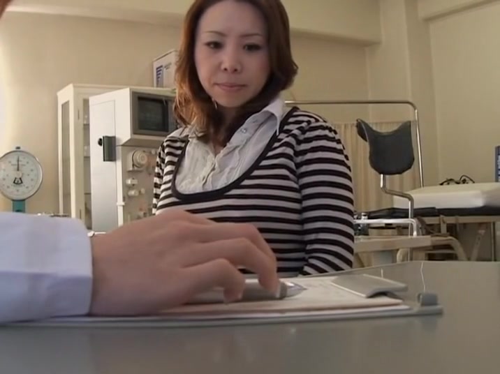 Japanese hottie screwed with a dildo during medical exam