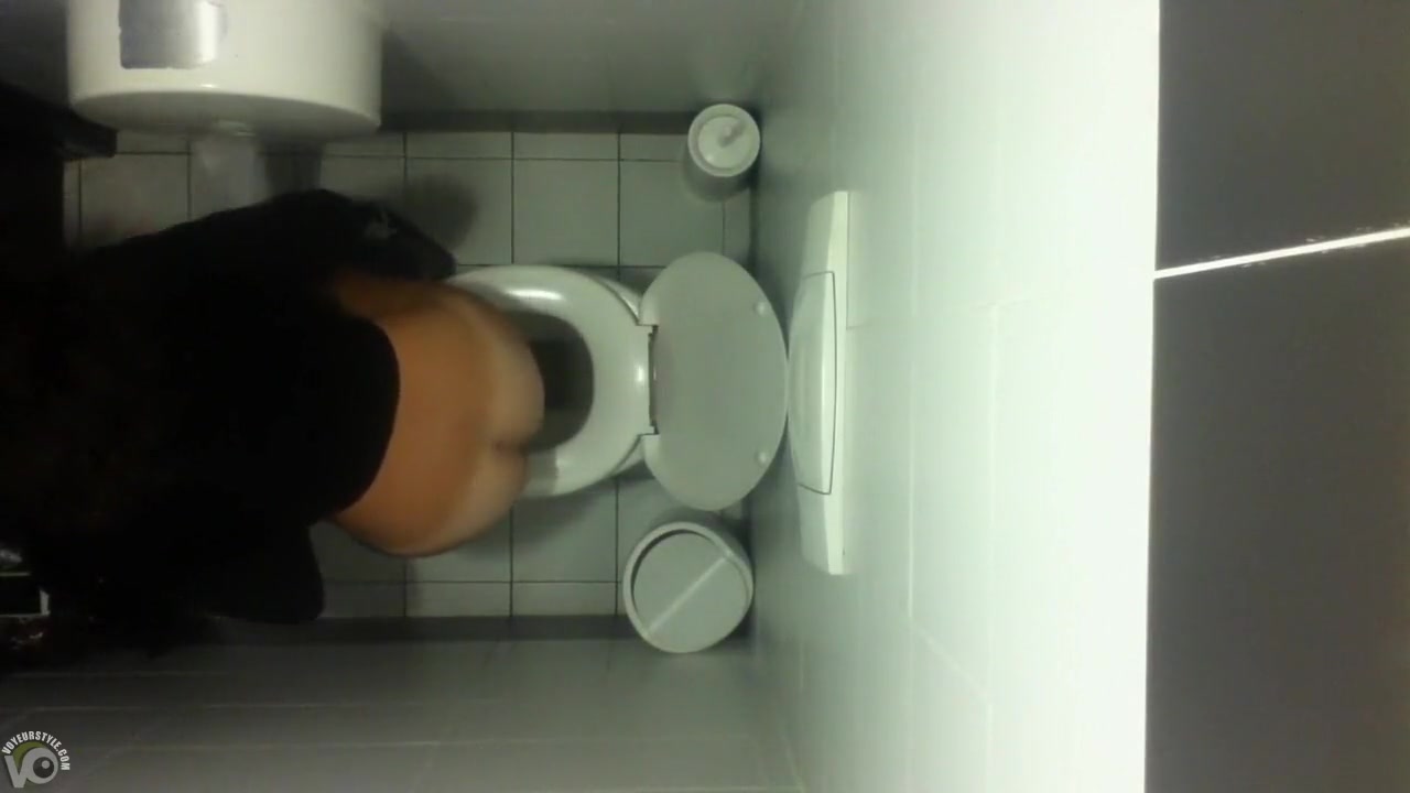 Toilet ceiling cam films girls pissing photo image