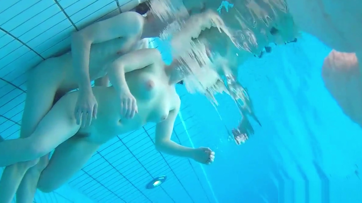 Nudist Couples Underwater Pool Hidden Spy cam Voyeur HD 2