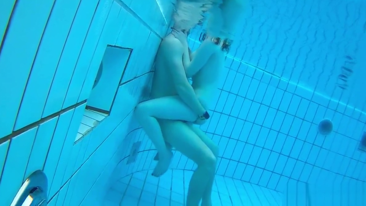 Horny Nudist Couples Underwater Pool Hidden Spy cam Voyeur 3 image